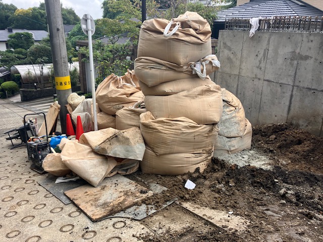 擁壁工事を行っています⑥