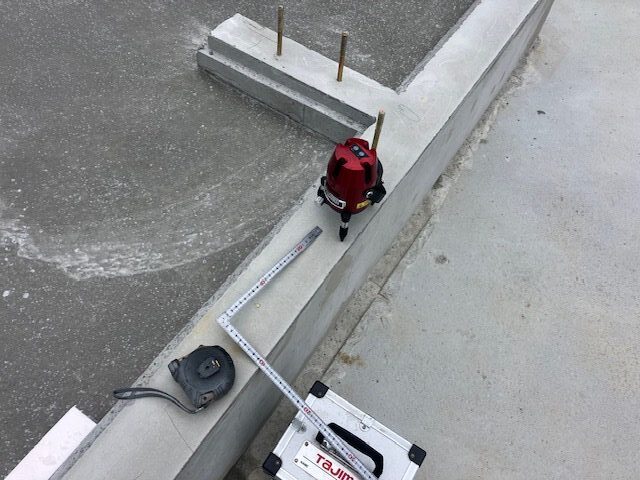 基礎天端レベルの確認　名古屋市