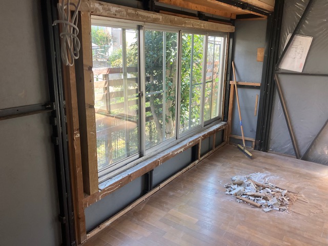 リフォーム工事　解体工事の続き